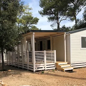 Kemping Summertime By Pearl Of The Biograd, Biograd Na Moru
