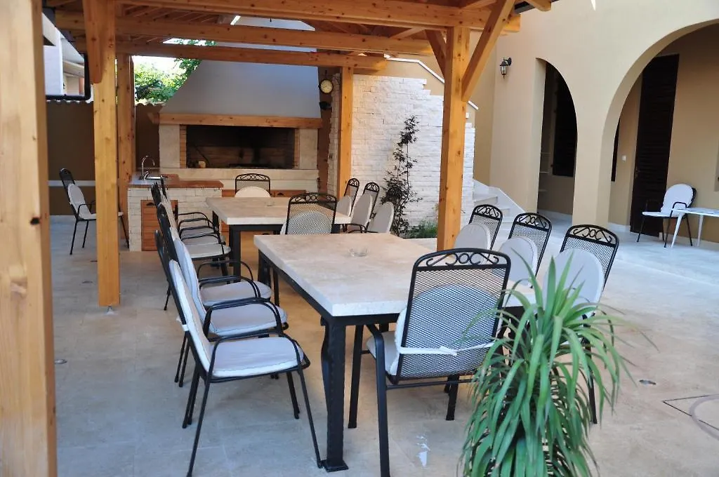 M&M Apartments Biograd na Moru